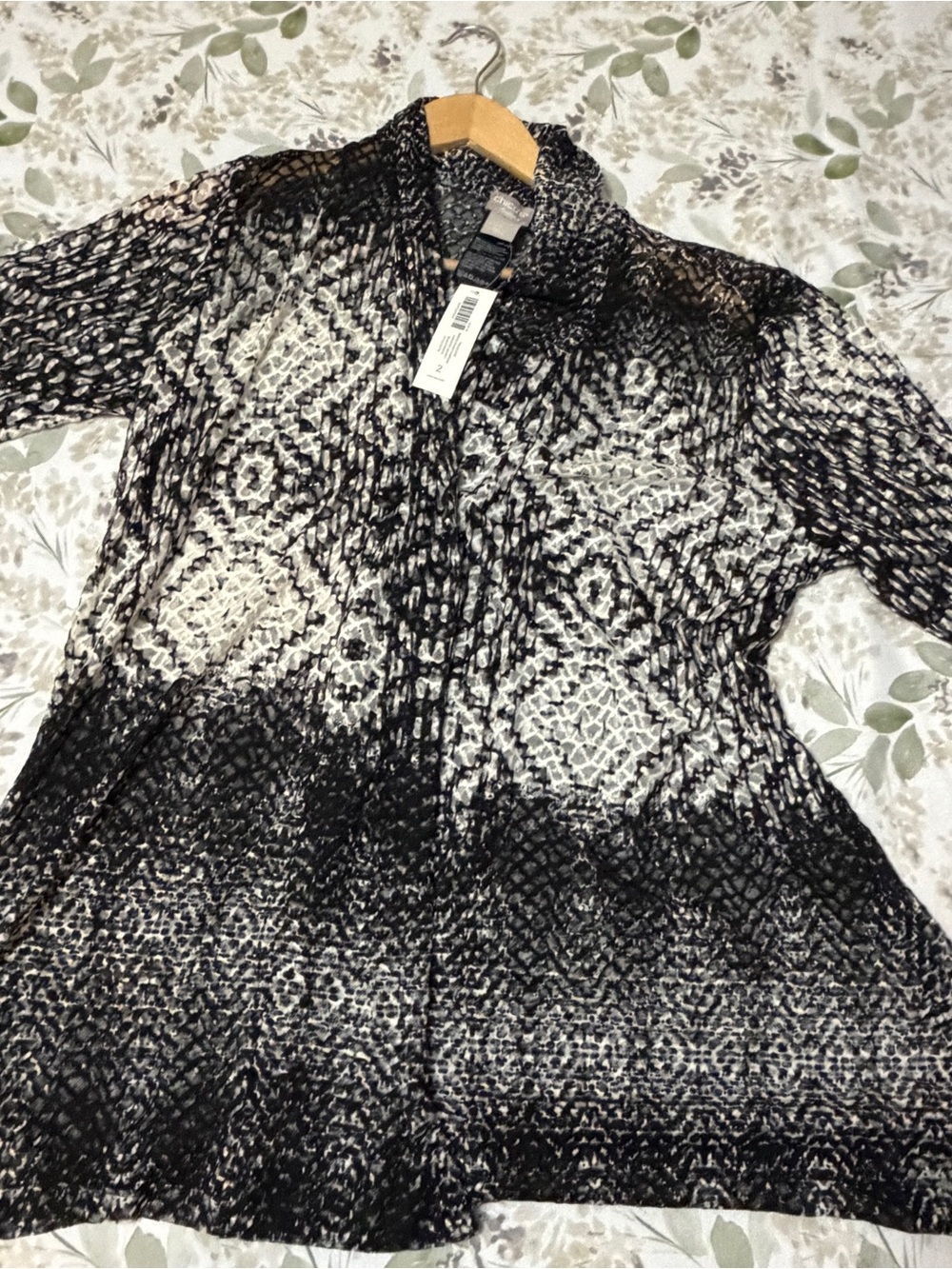 Chico's Black & White Open-Front Knit Cardigan